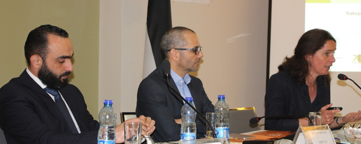 الاتحاد الفلسطيني للهيئات المحلية ووكالة خدمات المجالس البلدية في عالم واحد يعقدان ورشة عمل حول برنامج NAKOPA للتمويل