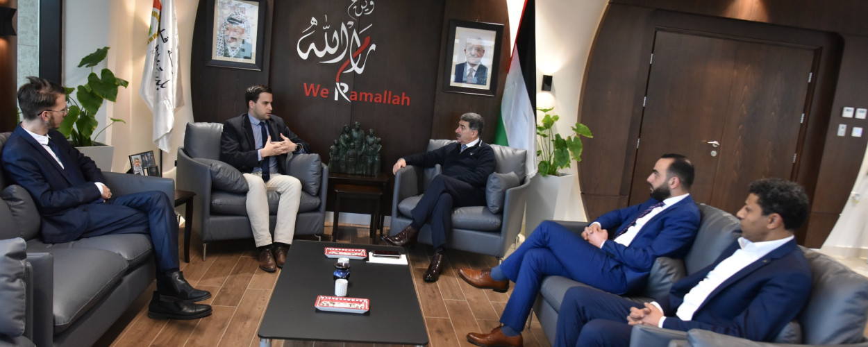 اتحاد الهيئات المحلية يجتمع بالسفير الهنغاري