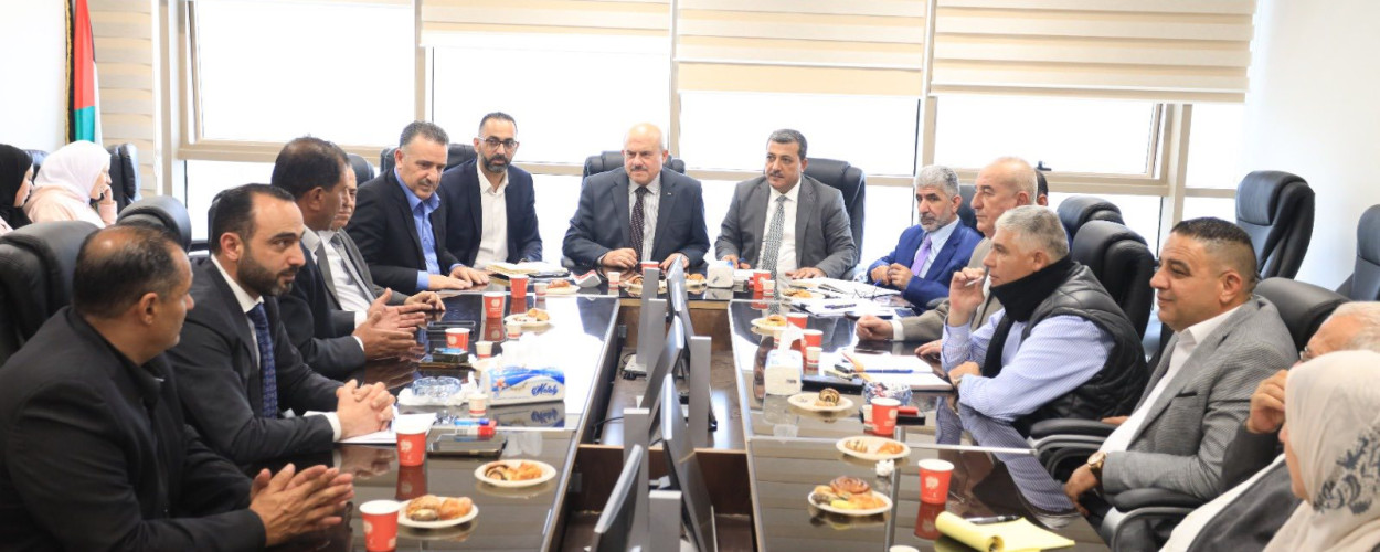 الهيئة التنفيذية لاتحاد الهيئات المحلية تبحث مع وزير الحكم المحلي التحديات الراهنة ومتطلبات تعزيز صمود الهيئات المحلية