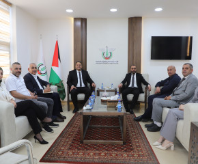 المدير التنفيذي للاتحاد الفلسطيني للهيئات المحلية يعقد اجتماعًا مع بلدية الظاهرية