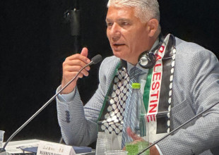 عبد الكريم الزبيدي &ndash; رئيس الاتحاد الفلسطيني للهيئات المحلية  &ldquo;البلديات الفلسطينية موجودة في أوروبا للمطالبة بالاعتراف بدولة فلسطين، ولإثبات أن التعاون اللامركزي أداة سياسية تعزز الصمود وتدافع