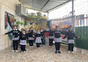 الاتحاد الفلسطيني للهيئات المحلية يختتم أنشطة برنامج حكايات التنمية المستدامة في مدرسة بنات يطا الثانوية في يطا ومدرسة الوحدة الأساسية المختلطة في بيت عوا
