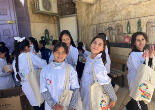 الاتحاد الفلسطيني للهيئات المحلية يختتم أنشطة برنامج حكايات التنمية المستدامة في مدرسة بنات يطا الثانوية في يطا ومدرسة الوحدة الأساسية المختلطة في بيت عوا