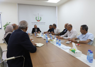 المدير التنفيذي للاتحاد الفلسطيني للهيئات المحلية يعقد اجتماعًا مع رؤساء مجالس الخدمات المشتركة في محافظة القدس