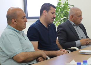 المدير التنفيذي للاتحاد الفلسطيني للهيئات المحلية يعقد اجتماعًا مع رؤساء مجالس الخدمات المشتركة في محافظة القدس