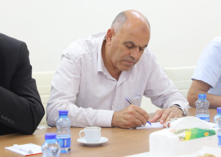 المدير التنفيذي للاتحاد الفلسطيني للهيئات المحلية يعقد اجتماعًا مع رؤساء مجالس الخدمات المشتركة في محافظة القدس