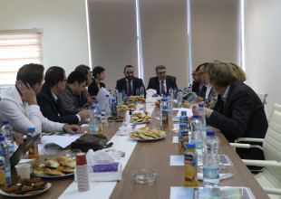 The Association of Palestinian Local Authorities Discusses Means of Cooperation and Supporting Implementing a Strategy with Donor Representatives