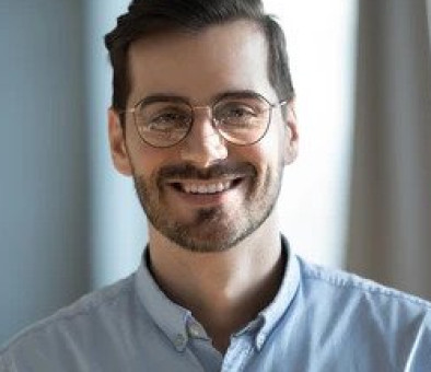 أ. مصطفى أحمد