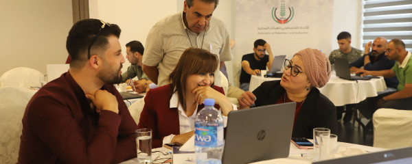 الاتحاد الفلسطيني للهيئات المحلية يختتم ورشة تدريبية بعنوان "الذكاء الاصطناعي في عمل الهيئات المحلية: من الفهم إلى التطبيق"