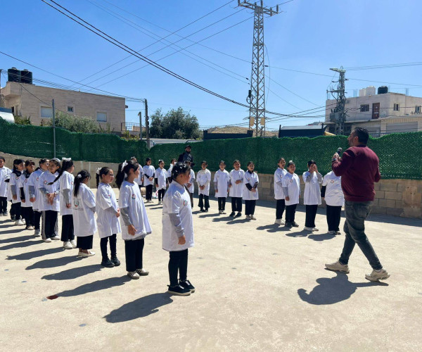 الاتحاد الفلسطيني للهيئات المحلية يختتم أنشطة برنامج حكايات التنمية المستدامة في مدرسة بنات يطا الثانوية في يطا ومدرسة الوحدة الأساسية المختلطة في بيت عوا
